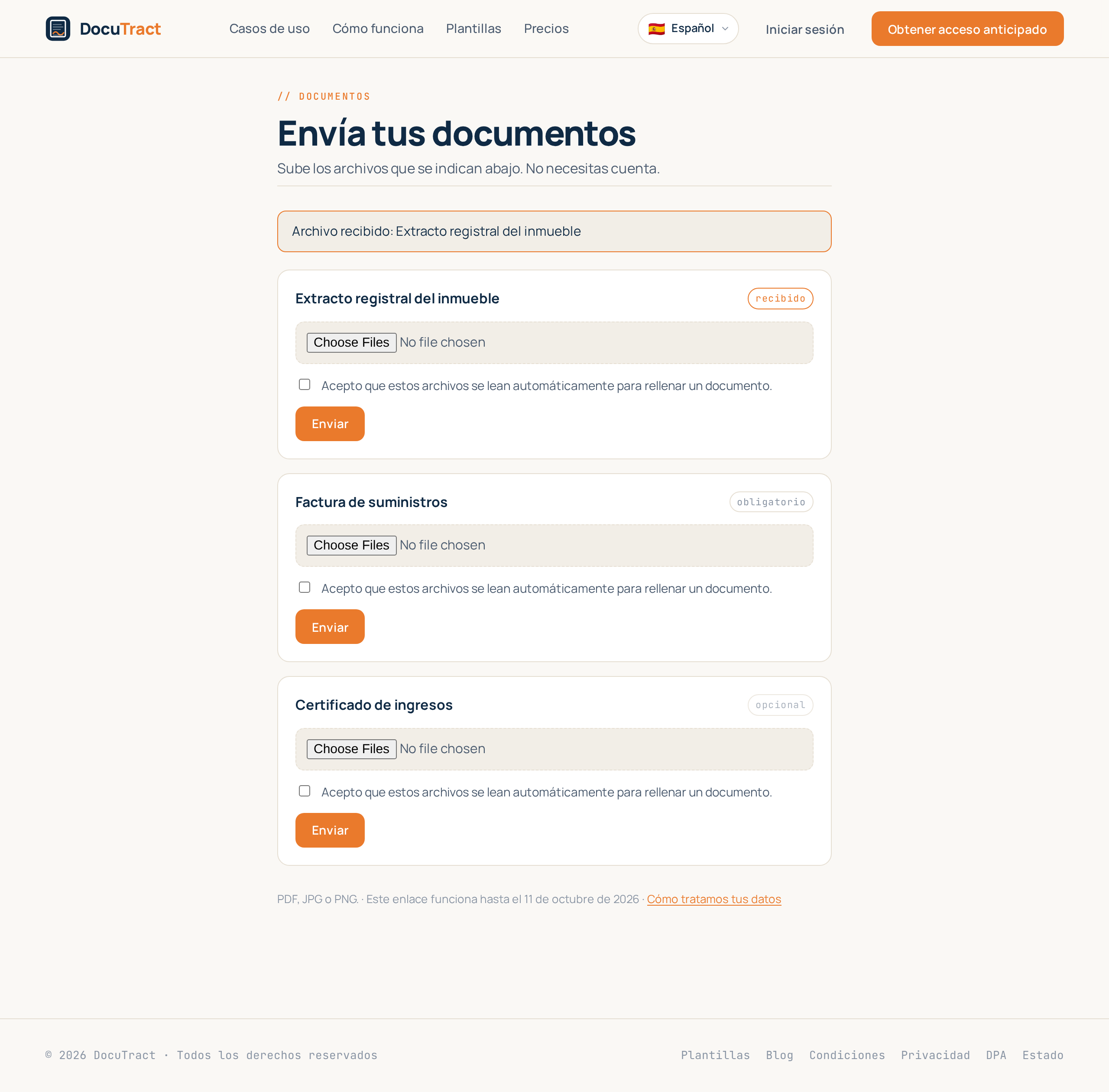 La página del cliente: la lista de documentos que debe enviar y un control de subida para cada uno