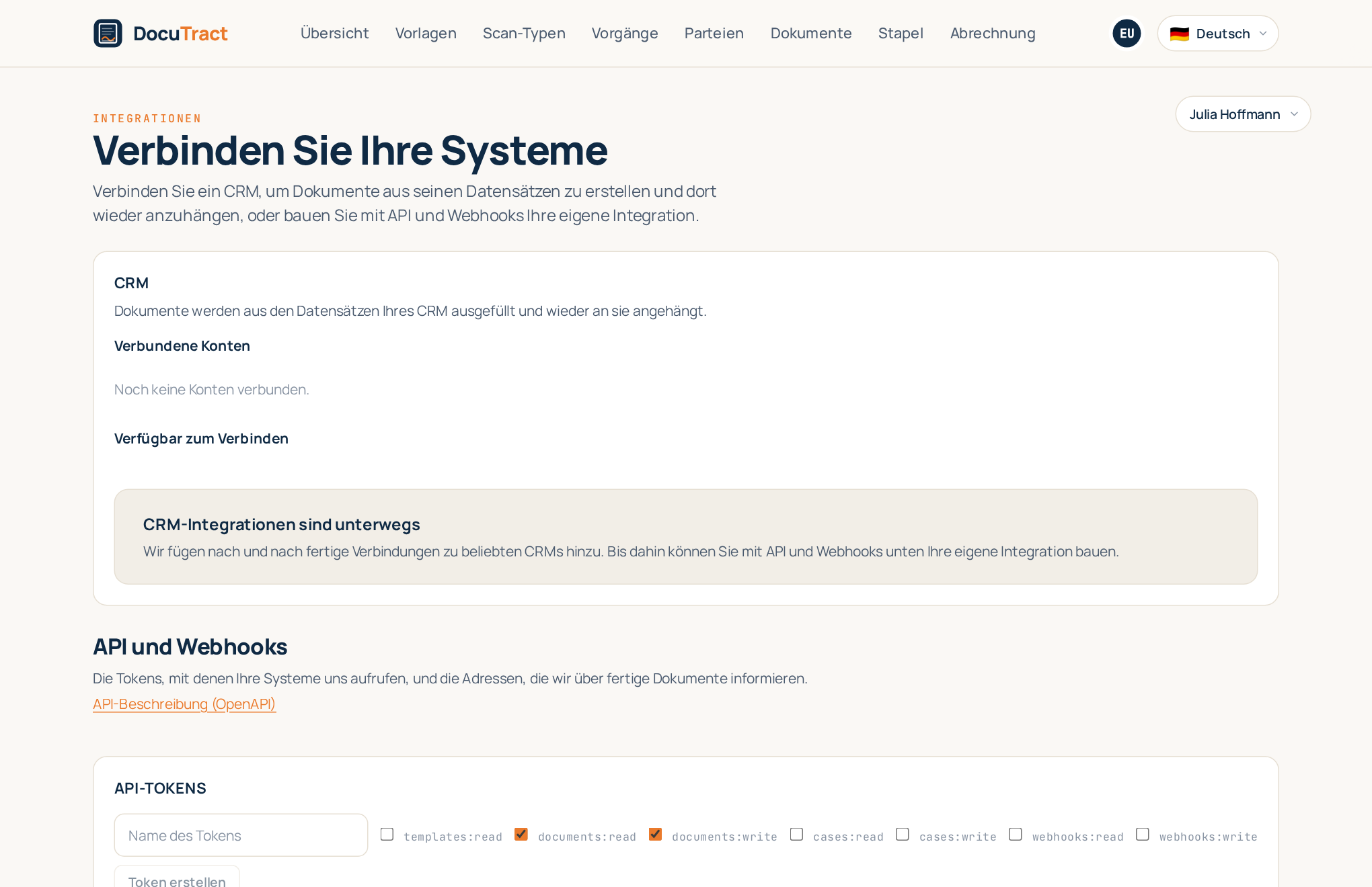 Der Bildschirm „Integrationen“: zuerst der CRM-Bereich, darunter API und Webhooks