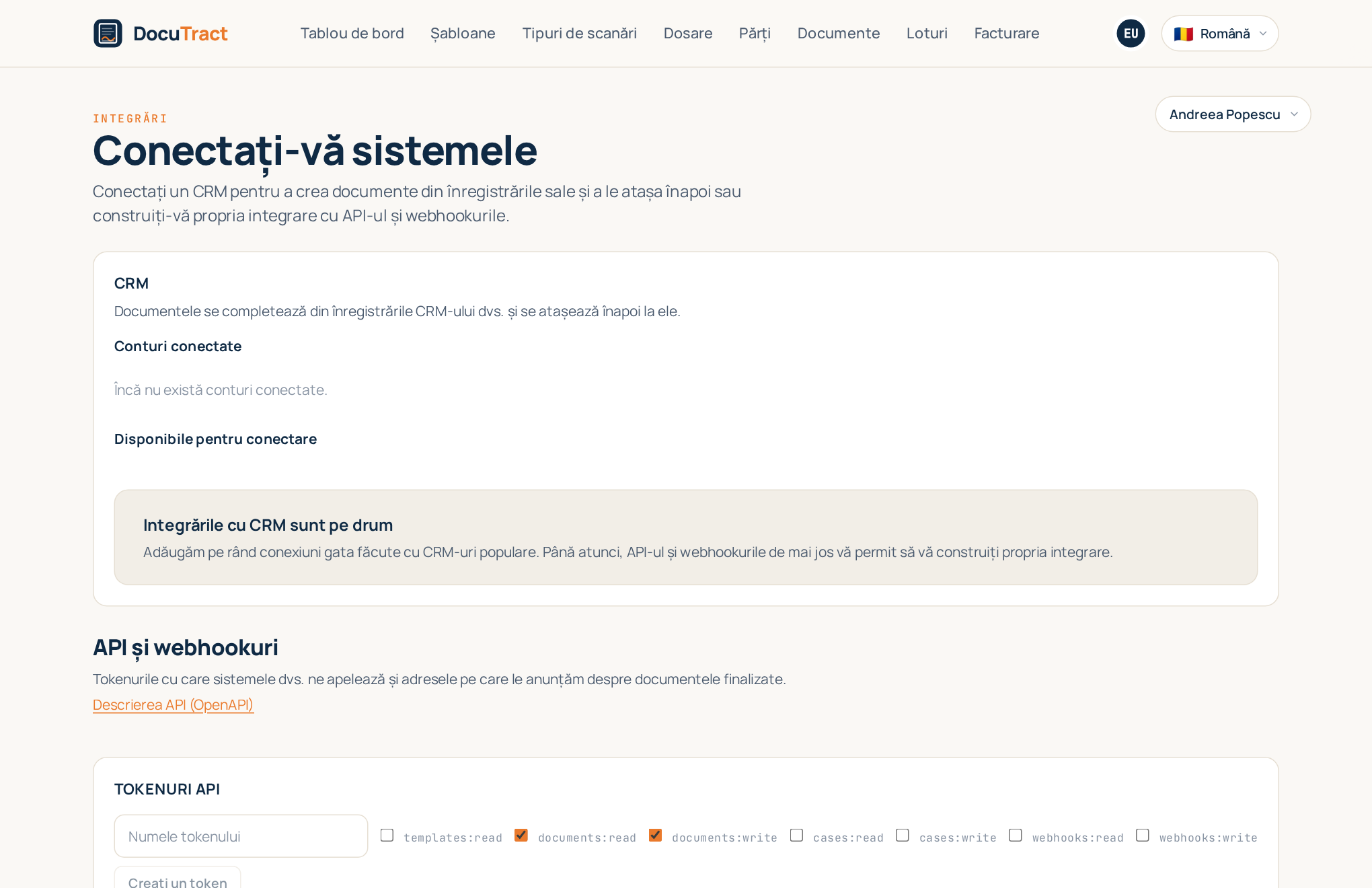 Ecranul „Integrări”: întâi secțiunea CRM, dedesubt API și webhookuri